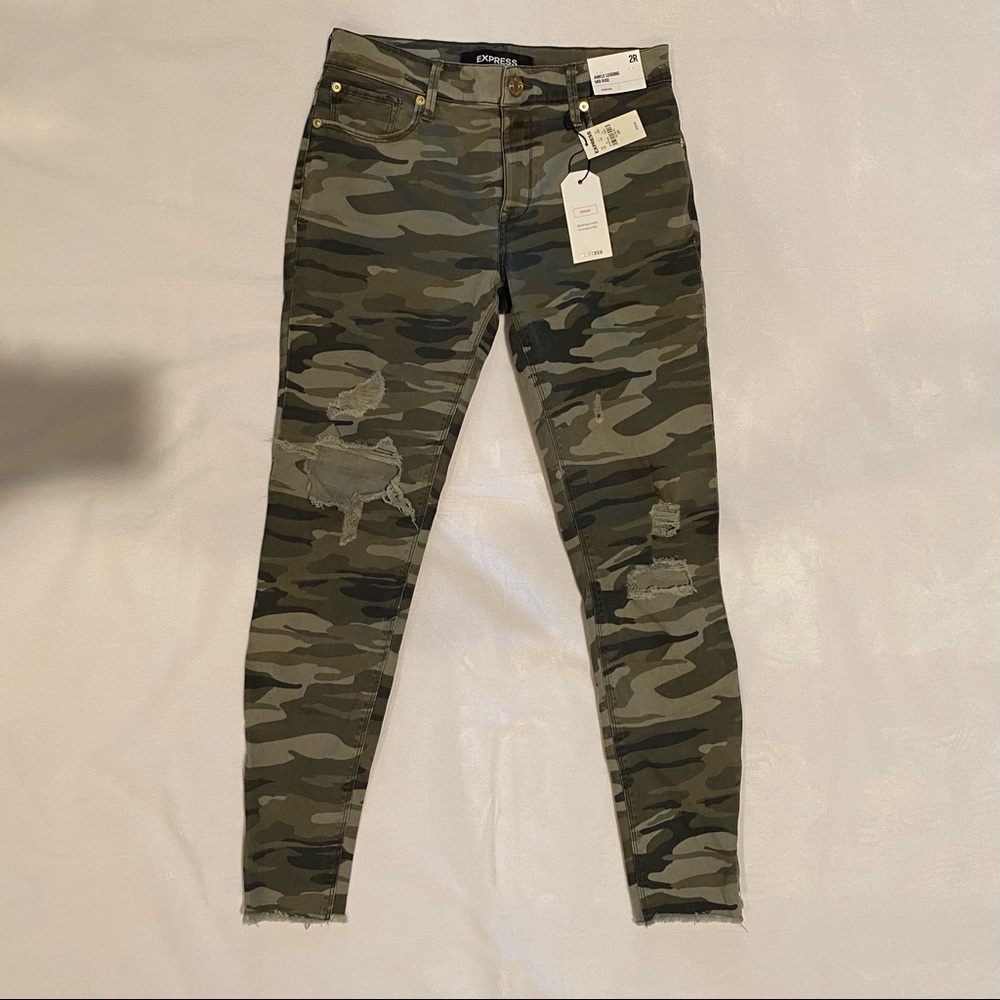 Express Mid Rise Destroyed Camo Stretch Ankle Pants